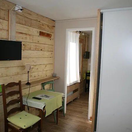 Le Glacier 2* غوريت